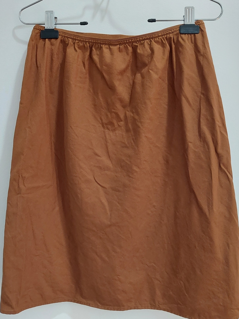 Uniqlo Small A-Line Elastic Waist Skirt in Warm Brown